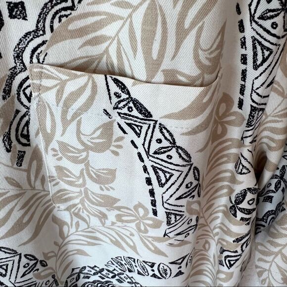 Island Republic Silk Hawaiian Short Sleeve Button Up Shirt - Picture 3 of 10